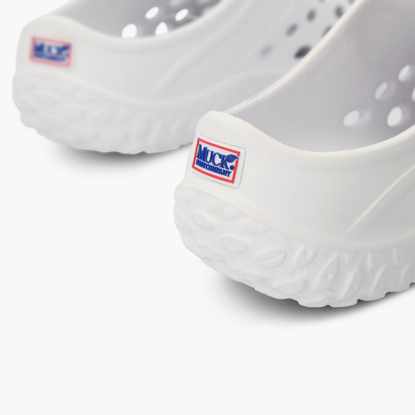 Muckster Lite Liberty Men's Clog MMLCMU01 white clog shoe on a white background